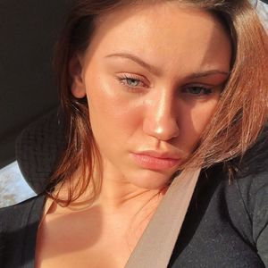 Meet your Posher, Makayla